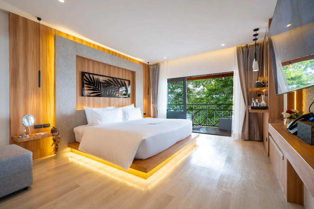 Anona Sunset Boutique