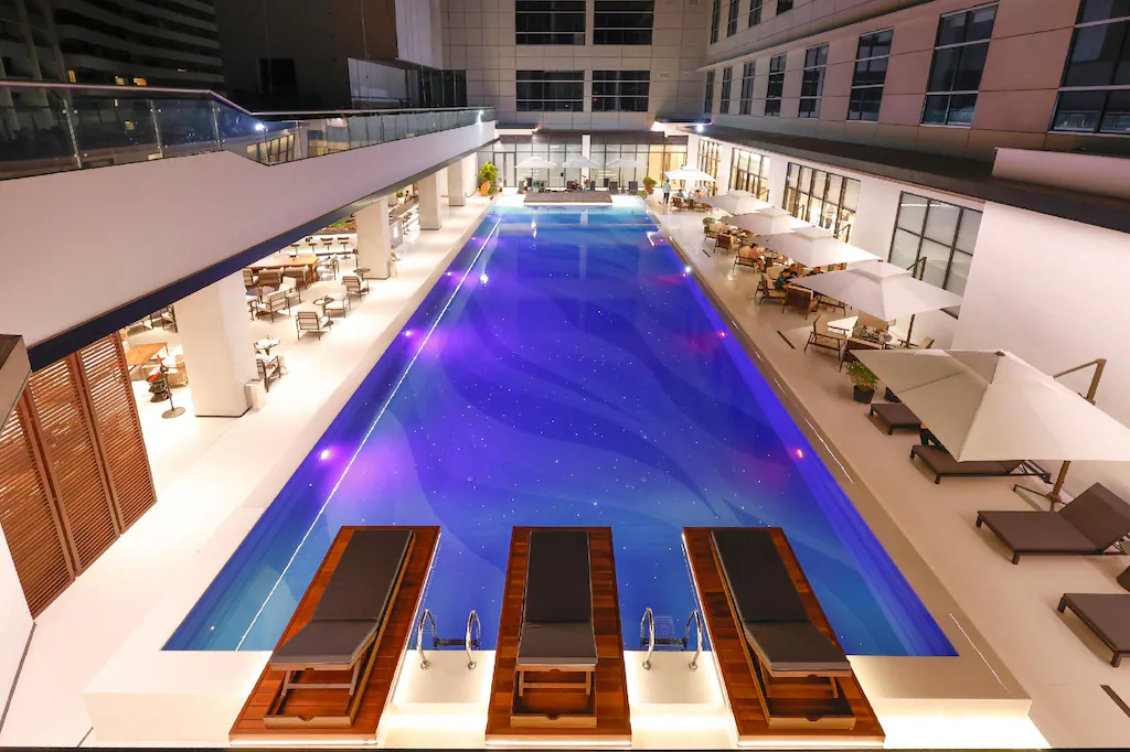 Crowne Plaza Phnom Penh by IHG (Former VM Hotel Swimming Pool)